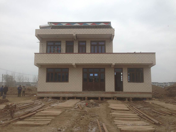 樓房糾偏平移生產